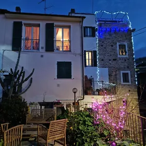 La Torretta Di Piero Con Terrazzi E Parcheggio Privato Imperia